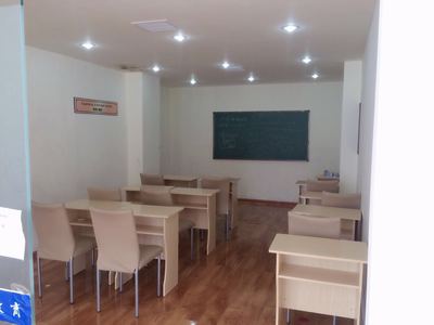 旺蒼縣戴氏教育咨詢 專業(yè)教育規(guī)劃，助力學(xué)子成才